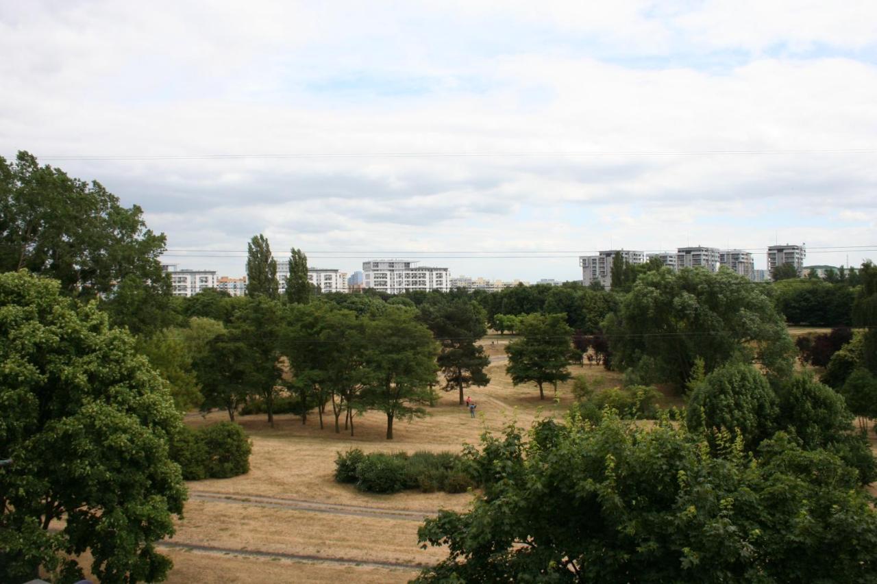 Kawalerka Blisko Plazy Gdansk Przymorze Apartment Luaran gambar